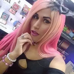Transe Alexa aus Linz sucht Sex mit Mann oder Paar